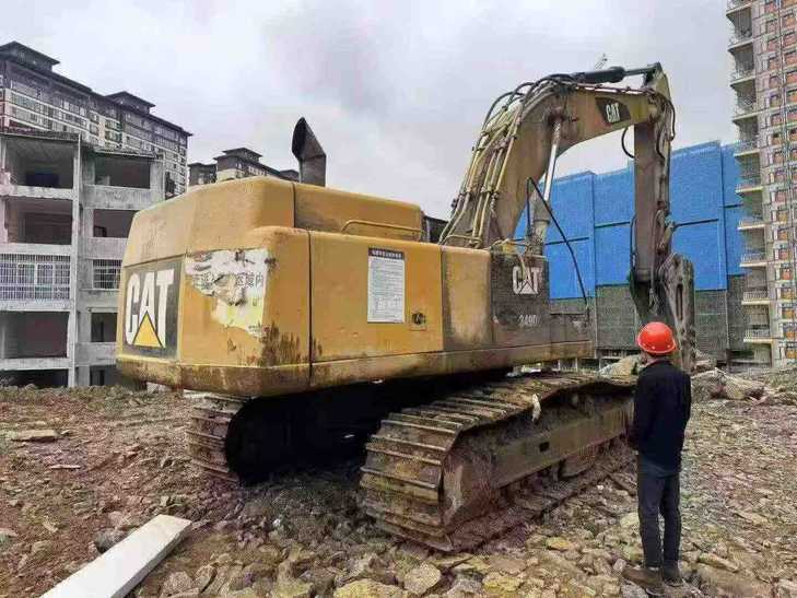 Buy Caterpillar 349E Used Excavator / 1