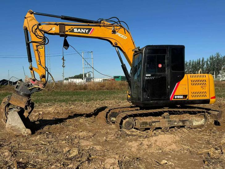 Buy Sany SY85 Used Excavator / 1