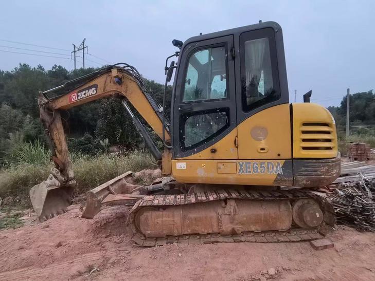 Buy XCMG XE55D Used Excavator / 1