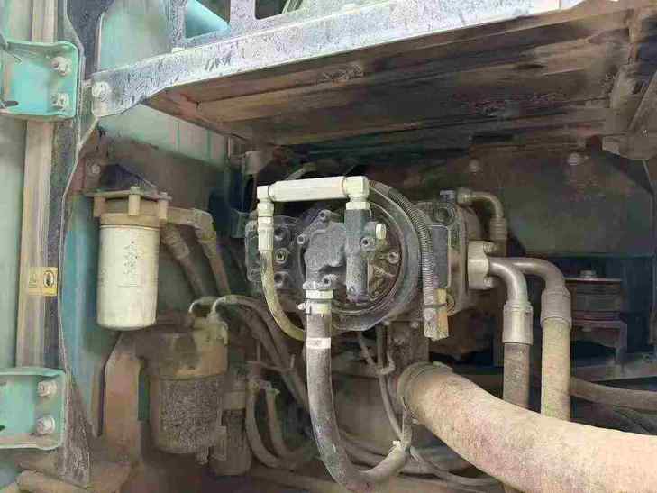 Buy Kobelco SK210 Used Excavator / 1