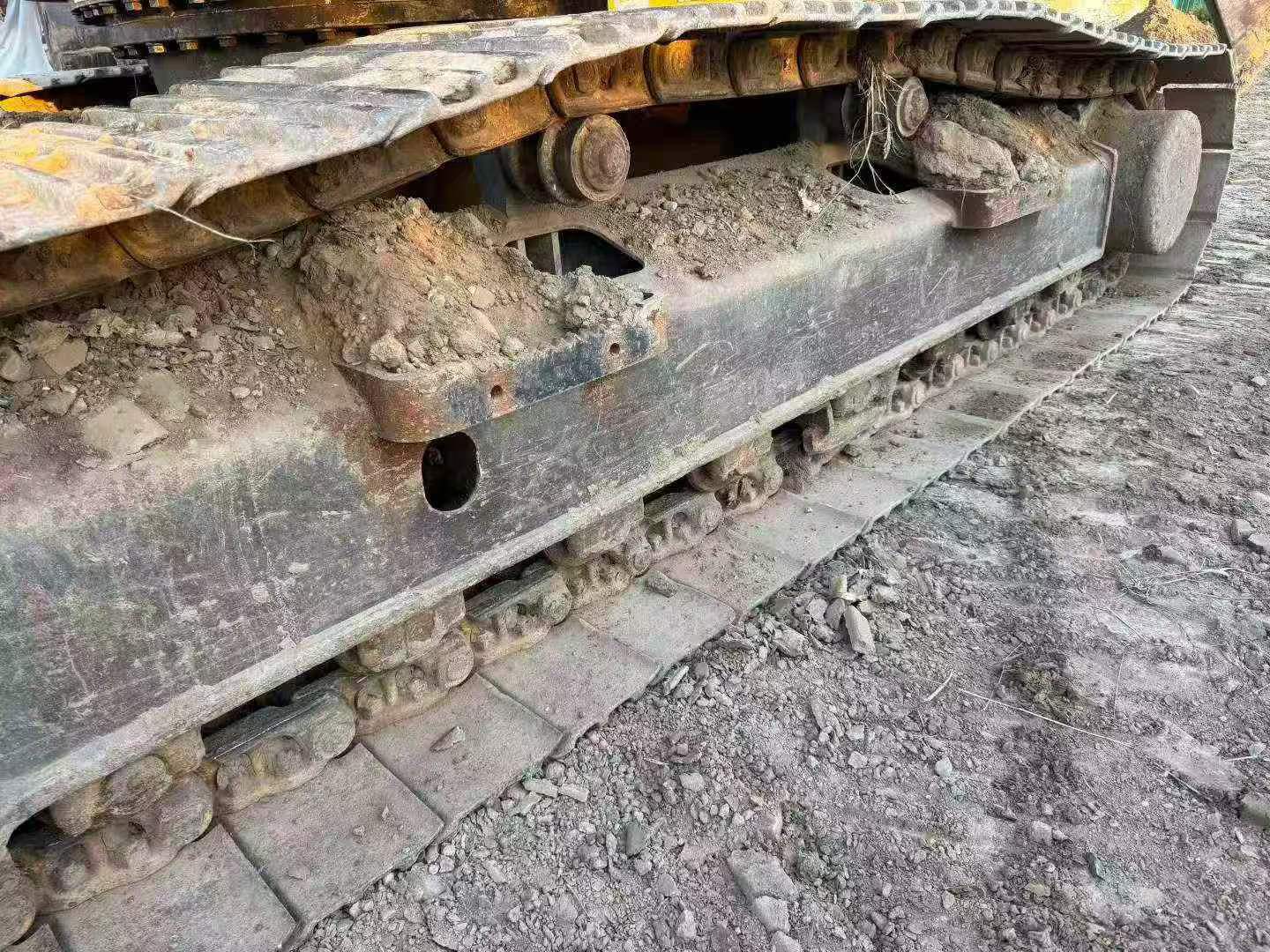 Buy Komatsu PC220 Used Excavator / 5