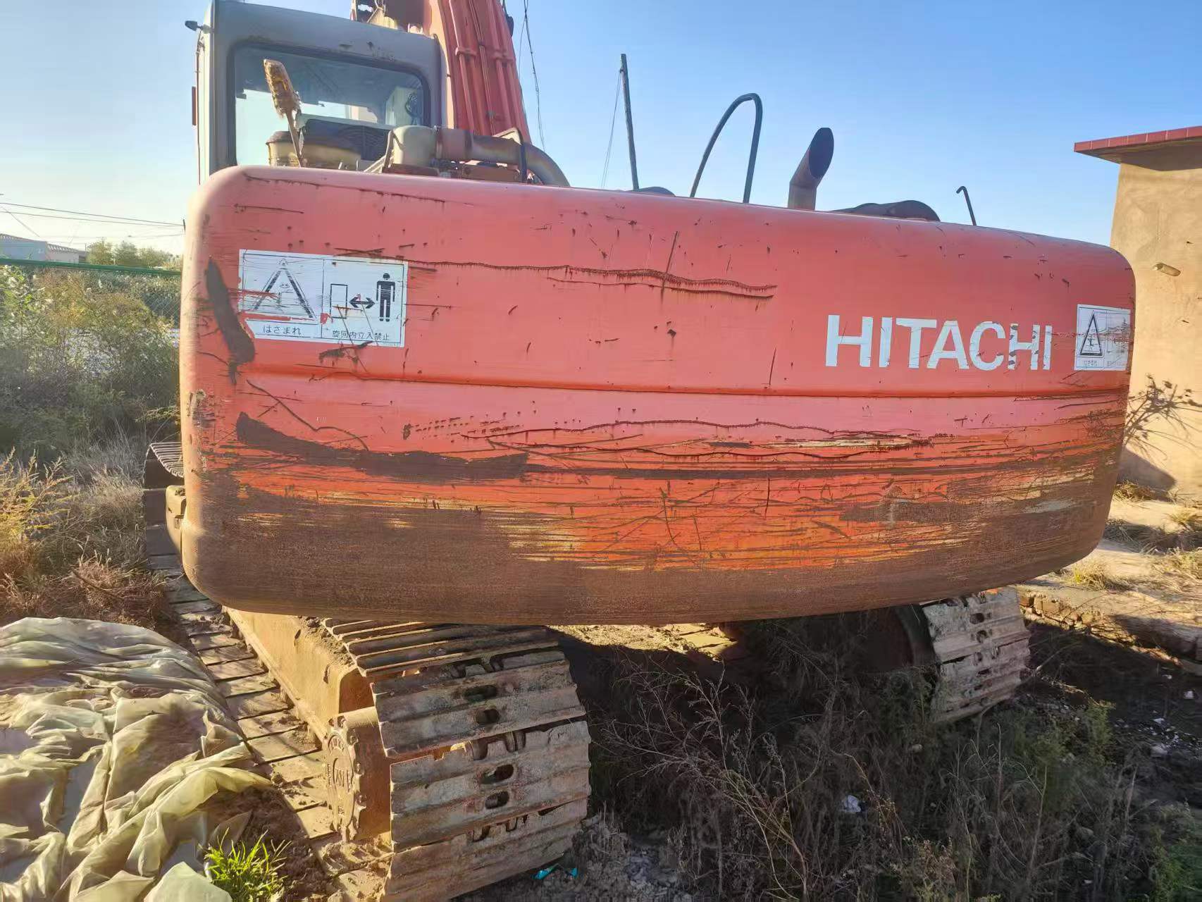 Buy Hitachi ZX200-6 Used Excavator / 1