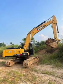 Buy Sany SY215C Used Excavator / 3 Buy Sany SY215C Used Excavator / 3