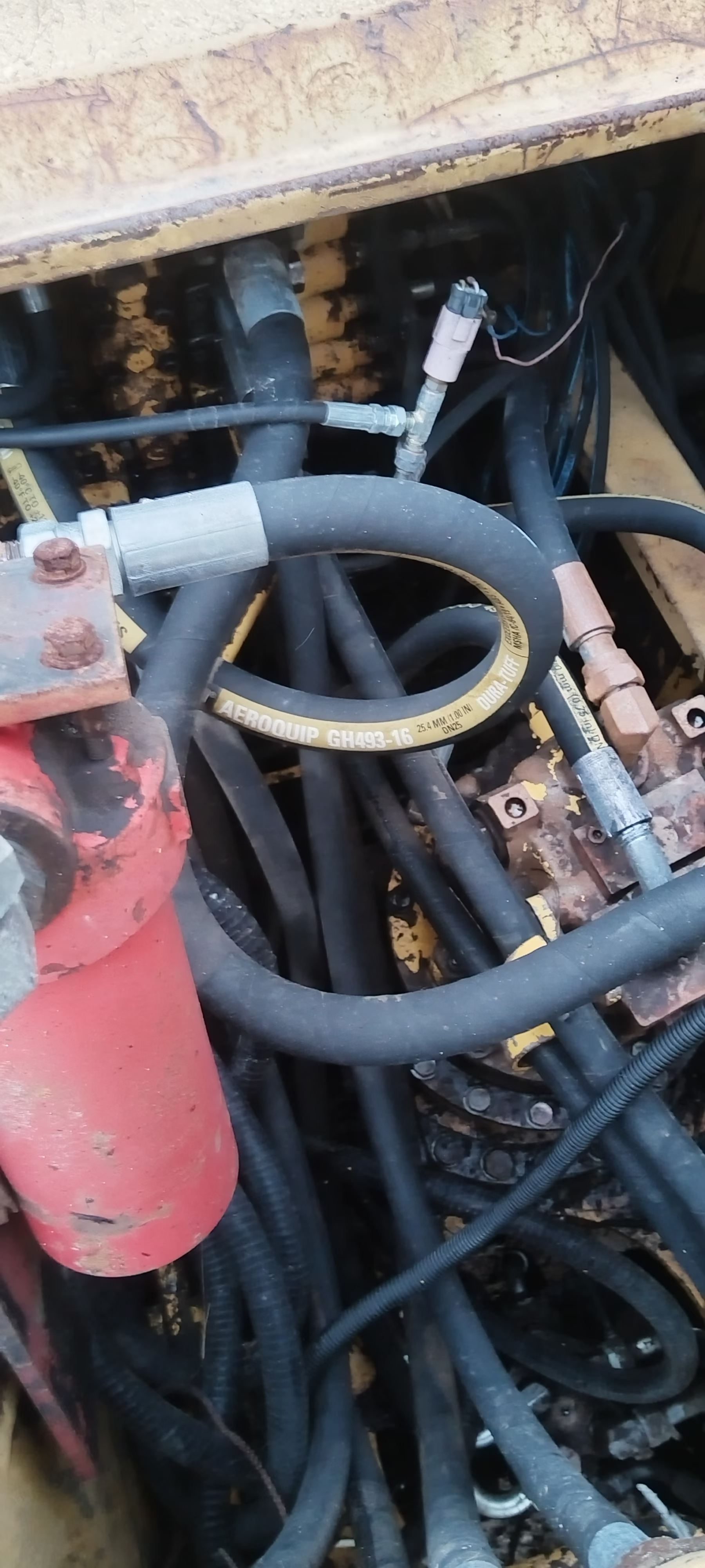 Buy Komatsu PC200-7 Used Excavator / 5