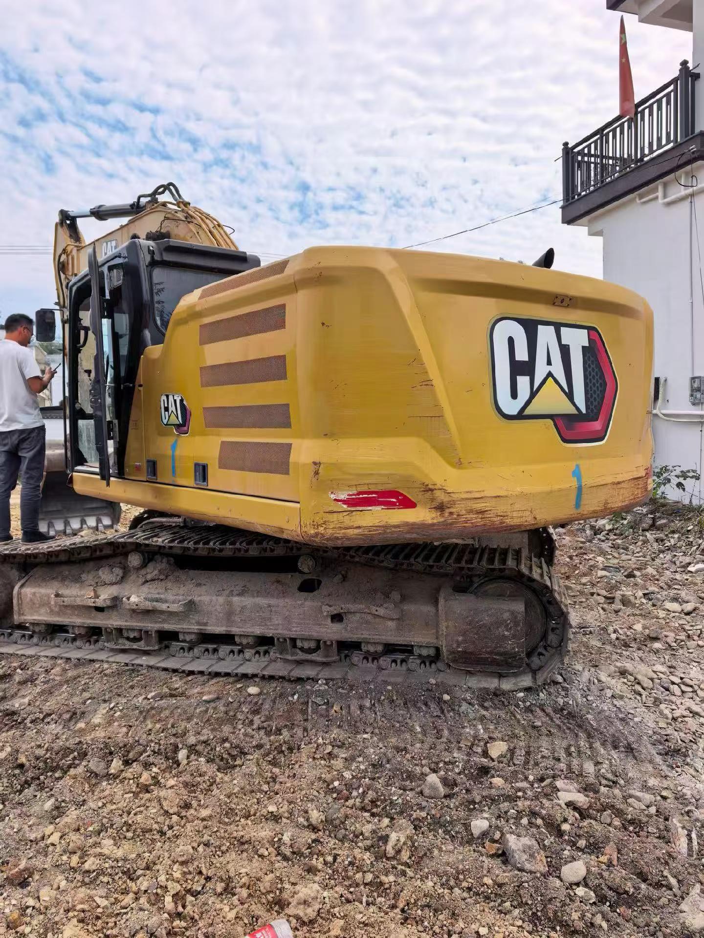 Buy Caterpillar 326DL Used Excavator / 8