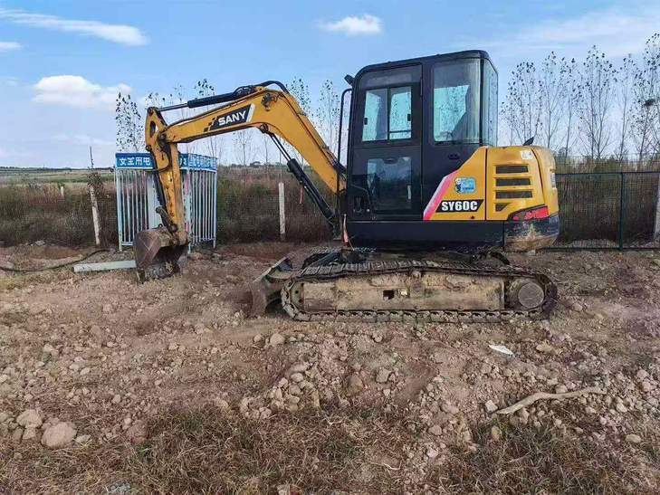 Buy Sany SY60 Used Excavator / 1