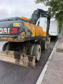 Buy Hyundai R210-5 Used Excavator / 2 Buy Hyundai R210-5 Used Excavator / 2
