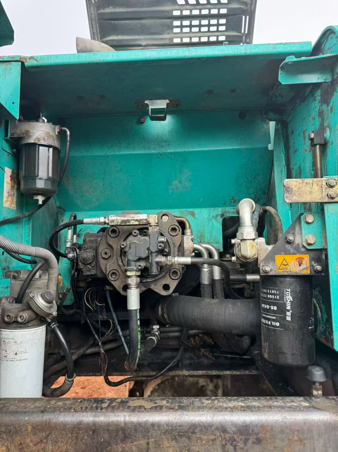 Buy Kobelco SK200 Used Excavator / 6