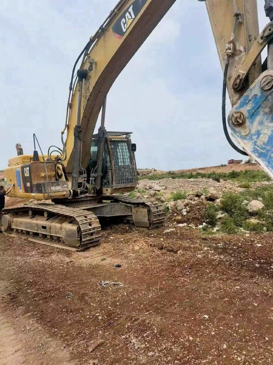 Buy Caterpillar 349E Used Excavator / 1