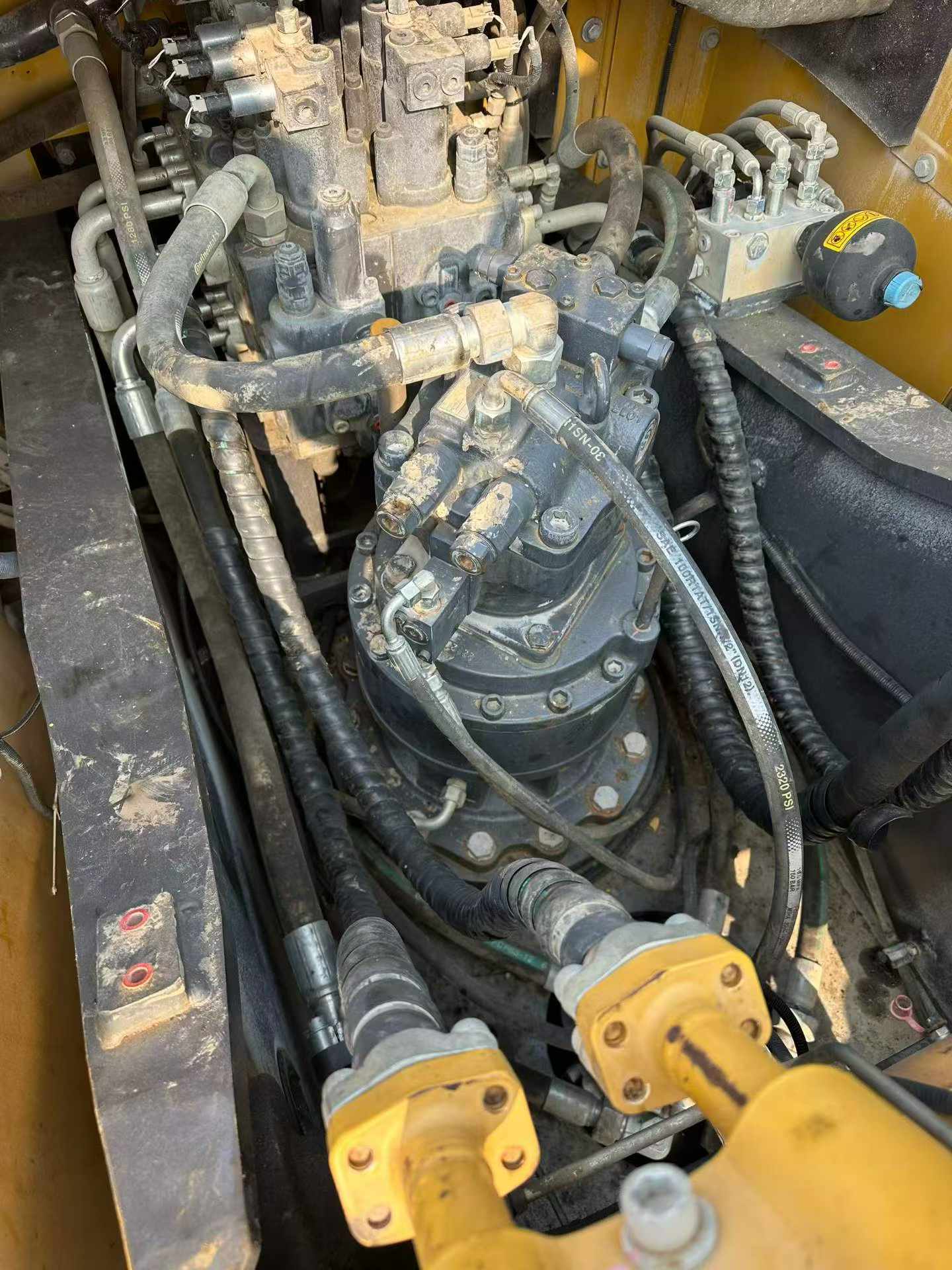 Buy XCMG LW200 Used Excavator / 6