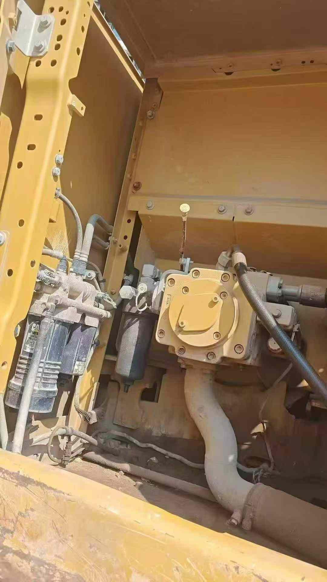 Buy Caterpillar 323 Used Excavator / 4