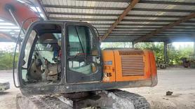 Buy Hitachi EX200-3 Used Excavator / 2 Buy Hitachi EX200-3 Used Excavator / 2