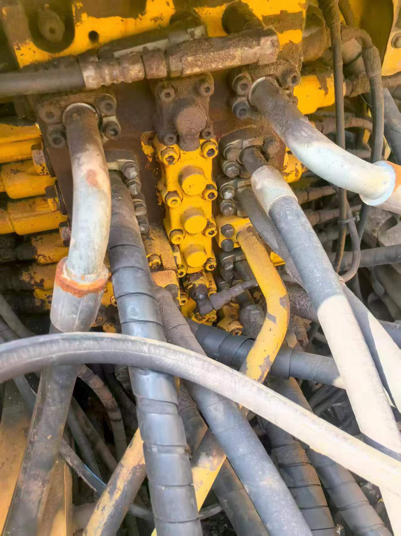 Buy Komatsu PC200-8 Used Excavator / 6 Buy Komatsu PC200-8 Used Excavator / 6