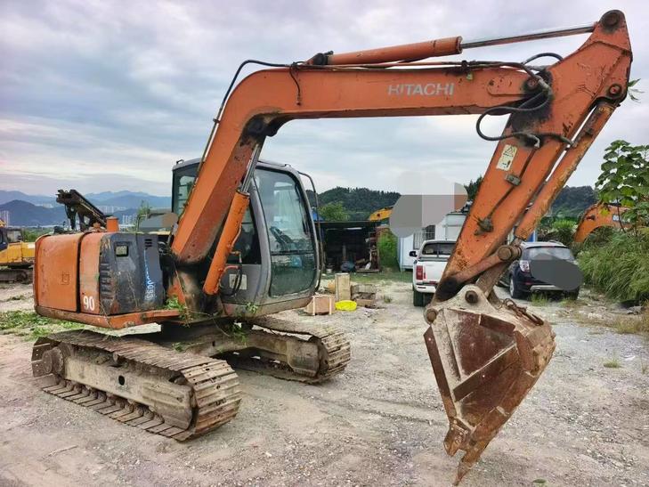 Buy Hitachi EX70 Used Excavator / 1
