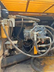 Buy Kato HD820R Used Excavator / 5 Buy Kato HD820R Used Excavator / 5