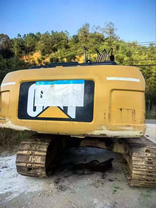 Buy Caterpillar 320D Used Excavator / 1