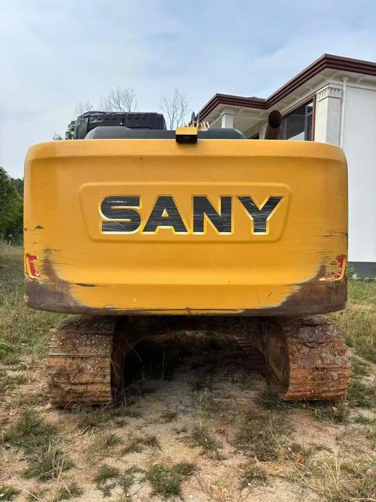 Buy Sany SY135 Used Excavator / 1
