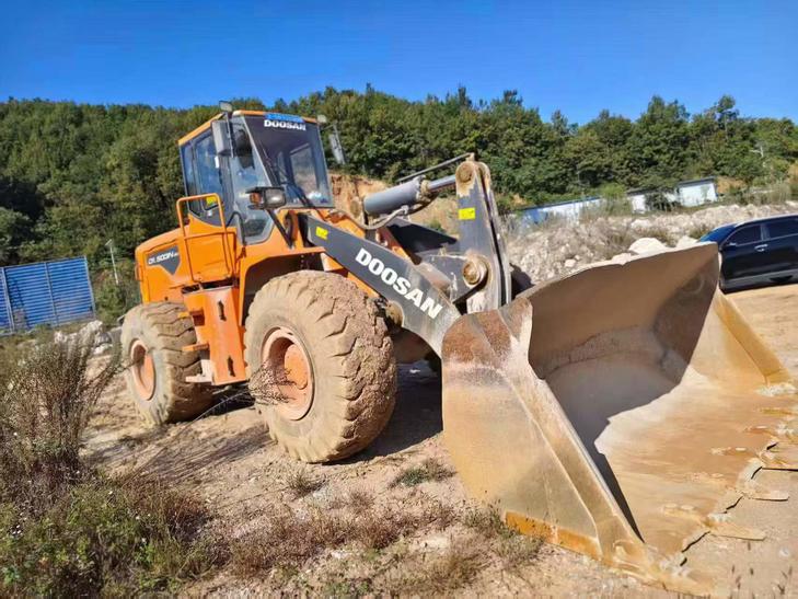 Buy Doosan DL503N-9C Used Excavator / 1