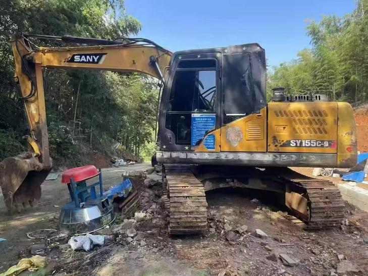 Buy Sany SY135 Used Excavator / 1