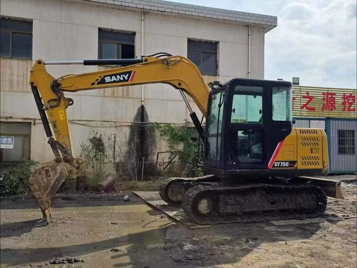 Buy Sany SY75 Used Excavator / 1