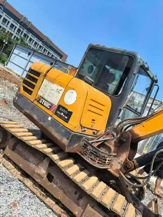 Buy Sany SY60 Used Excavator / 1