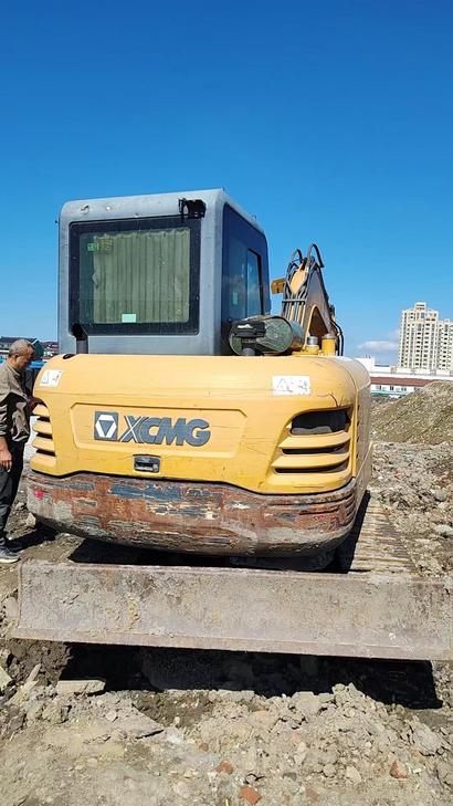 Buy XCMG LW60G Used Excavator / 1