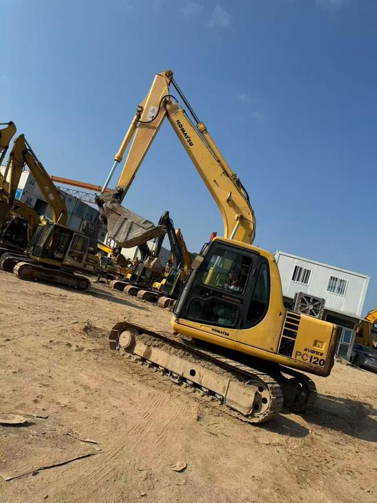 Buy Komatsu PC120-6E Used Excavator / 1