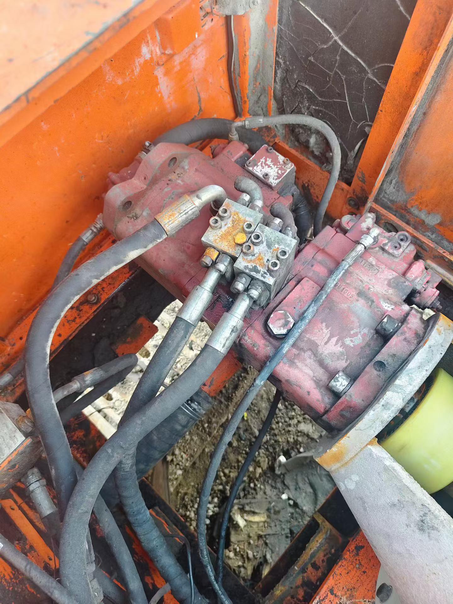 Buy Doosan DH220 Used Excavator / 7