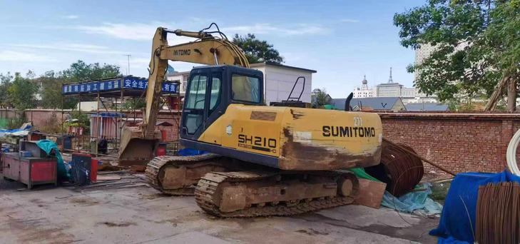Buy Sumitomo SH210-5 Used Excavator / 1
