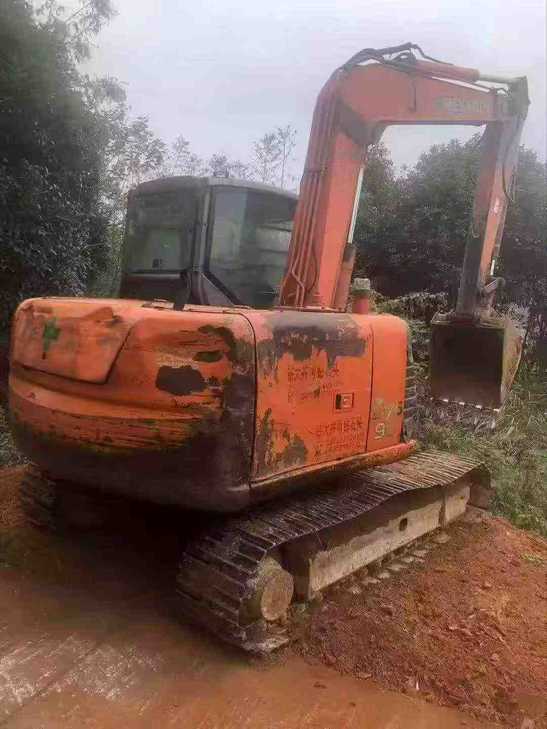 Buy Hitachi EX70 Used Excavator / 1