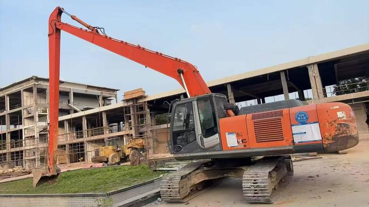 Buy Hitachi ZW250 Used Excavator / 1