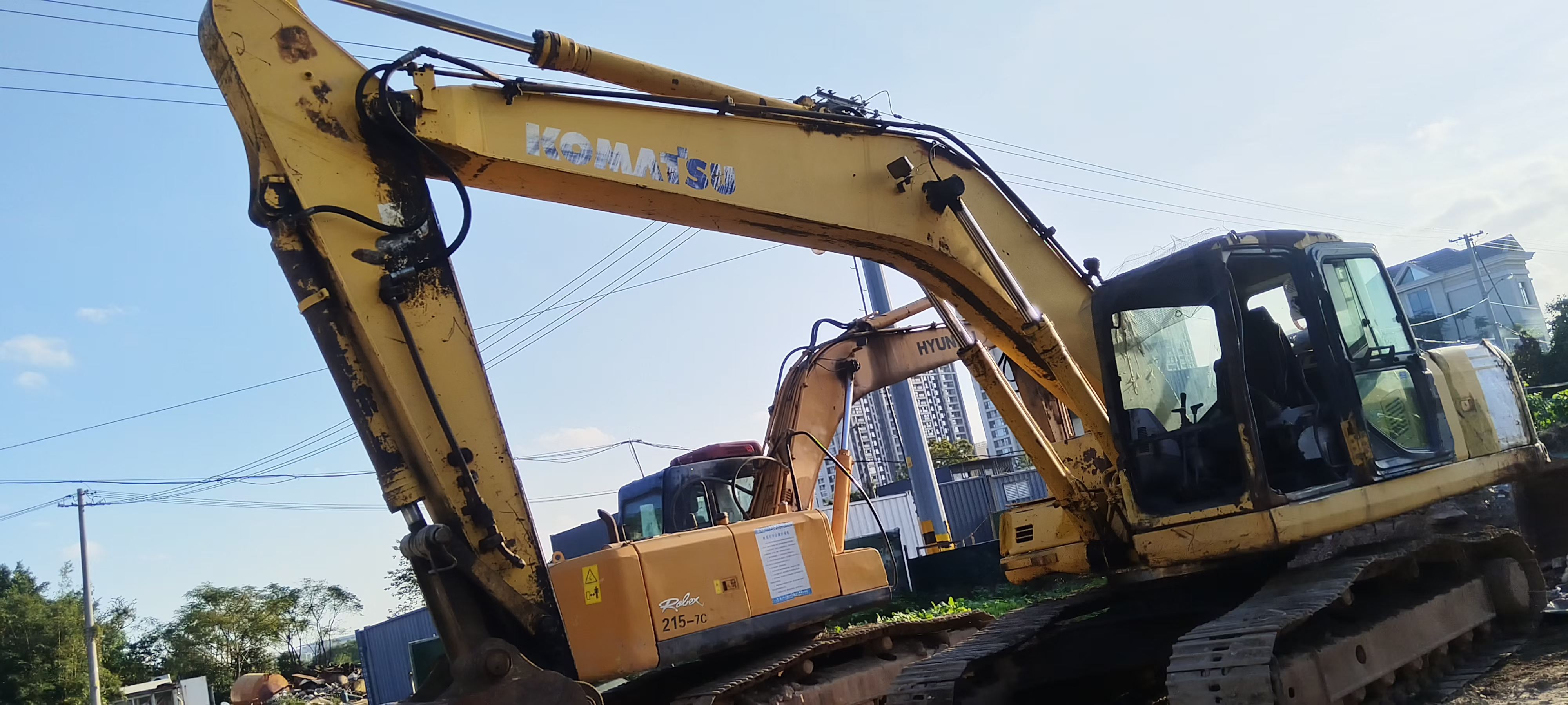 Buy Komatsu PC200-7 Used Excavator / 8