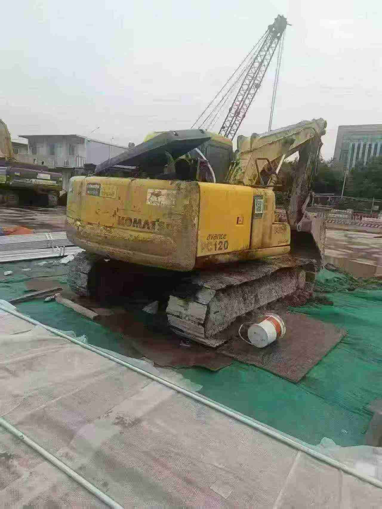 Buy Komatsu PC120-6E Used Excavator / 3