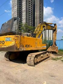 Buy Kato Used Excavator / 2 Buy Kato Used Excavator / 2