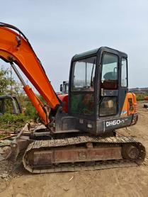 Buy Doosan DH55 Used Excavator / 2 Buy Doosan DH55 Used Excavator / 2