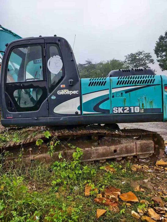 Buy Kobelco SK200-8 Used Excavator / 1