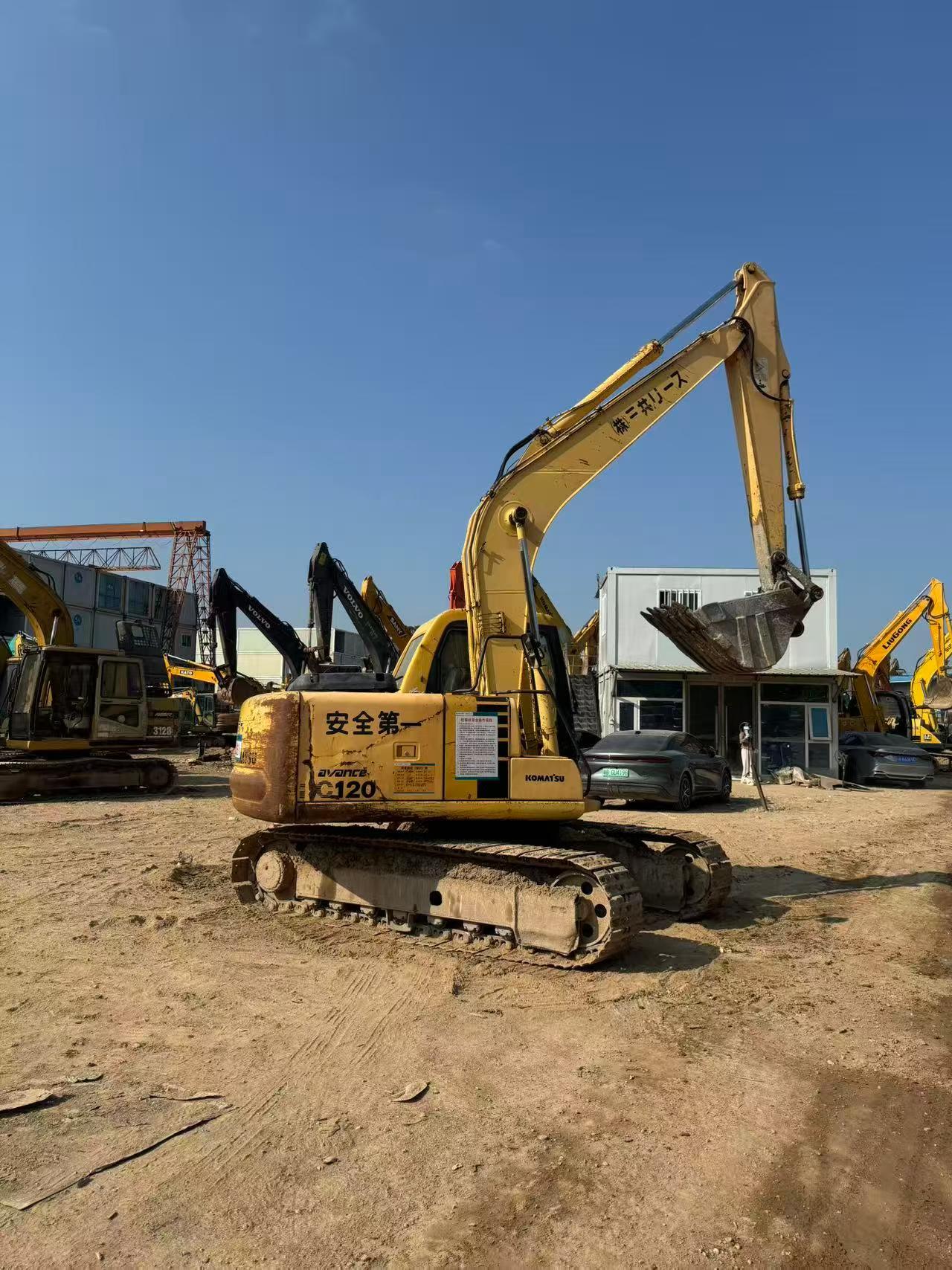 Buy Komatsu PC120-6E Used Excavator / 3 Buy Komatsu PC120-6E Used Excavator / 3