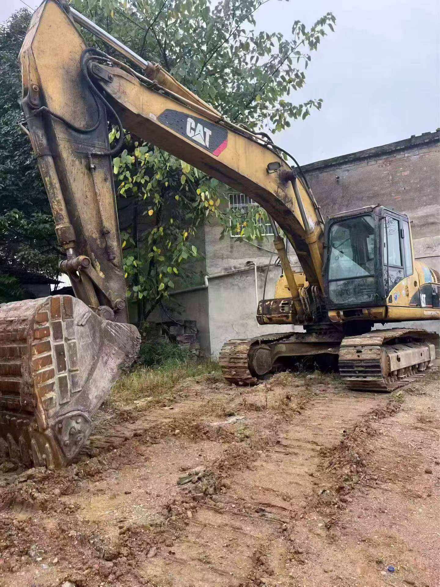 Buy Caterpillar 320C Used Excavator / 2