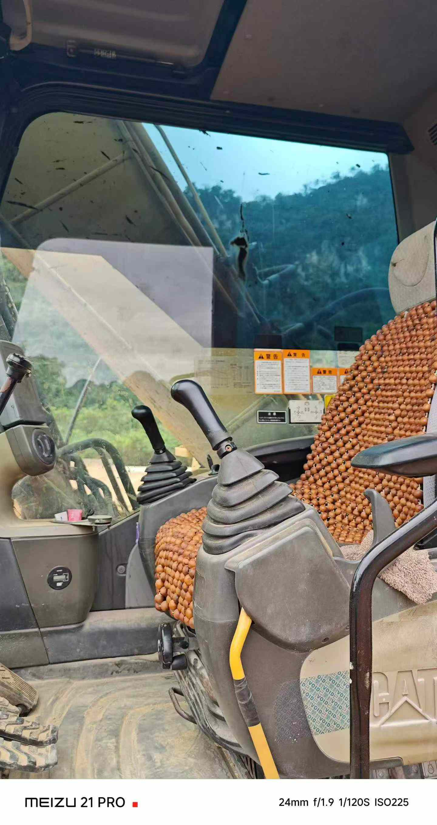 Buy Caterpillar 320D Used Excavator / 9