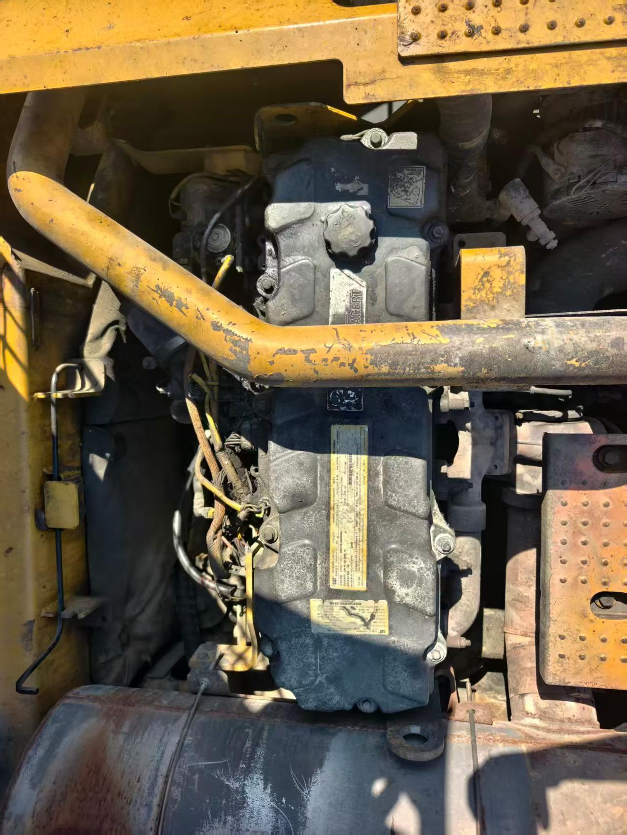 Купить Подержанный Экскаватор Caterpillar 340D2L / 2