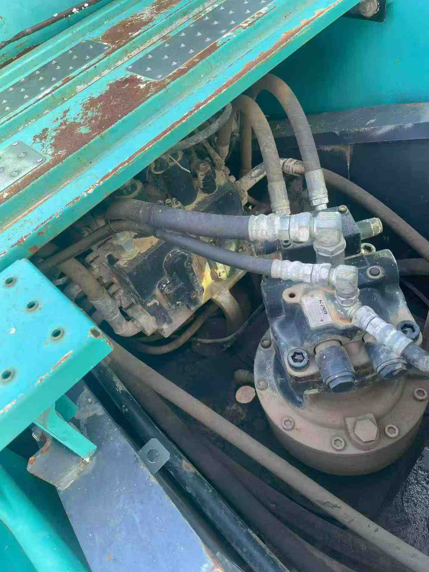 Buy Kobelco SK210 Used Excavator / 8