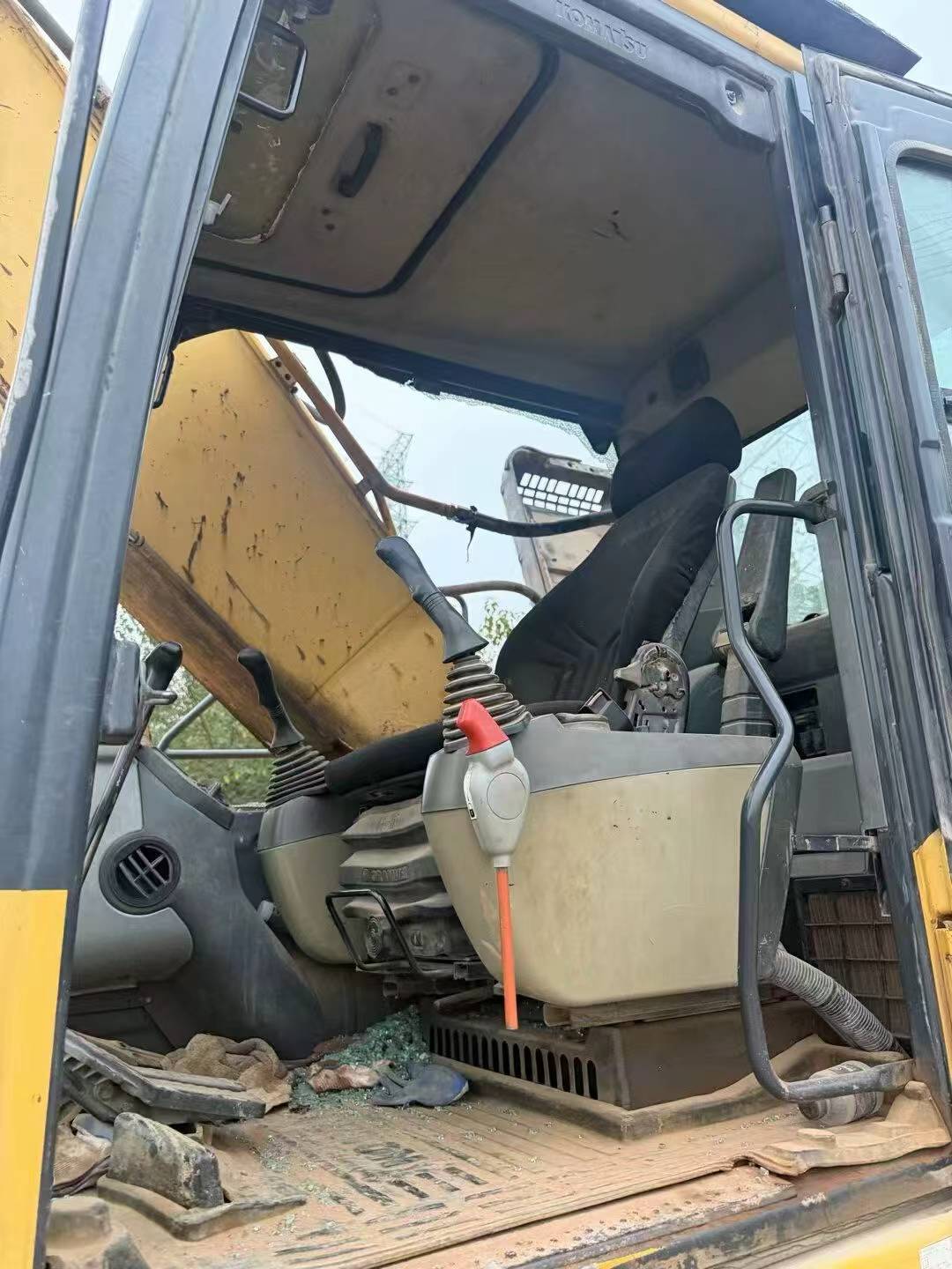 Buy Komatsu PC200-8 Used Excavator / 9