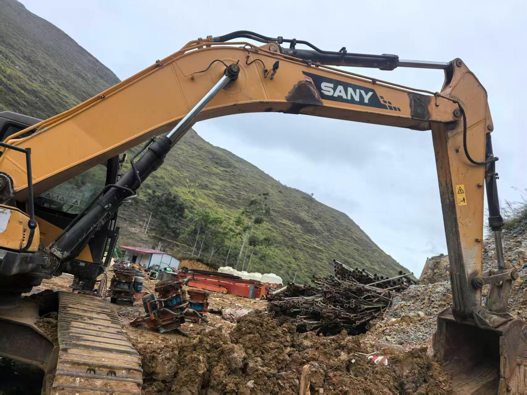 Buy Sany SY305C Used Excavator / 8