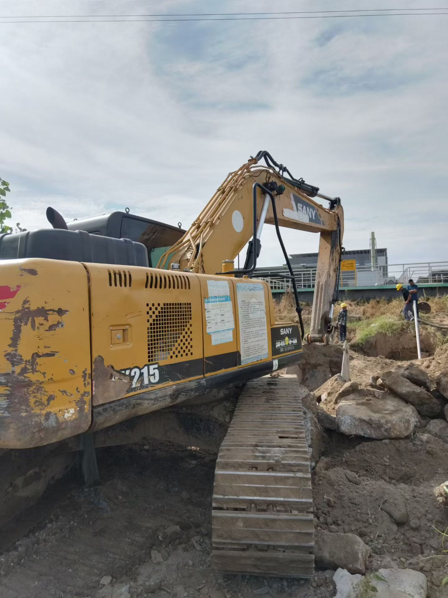 Buy Sany SY195C Used Excavator / 2