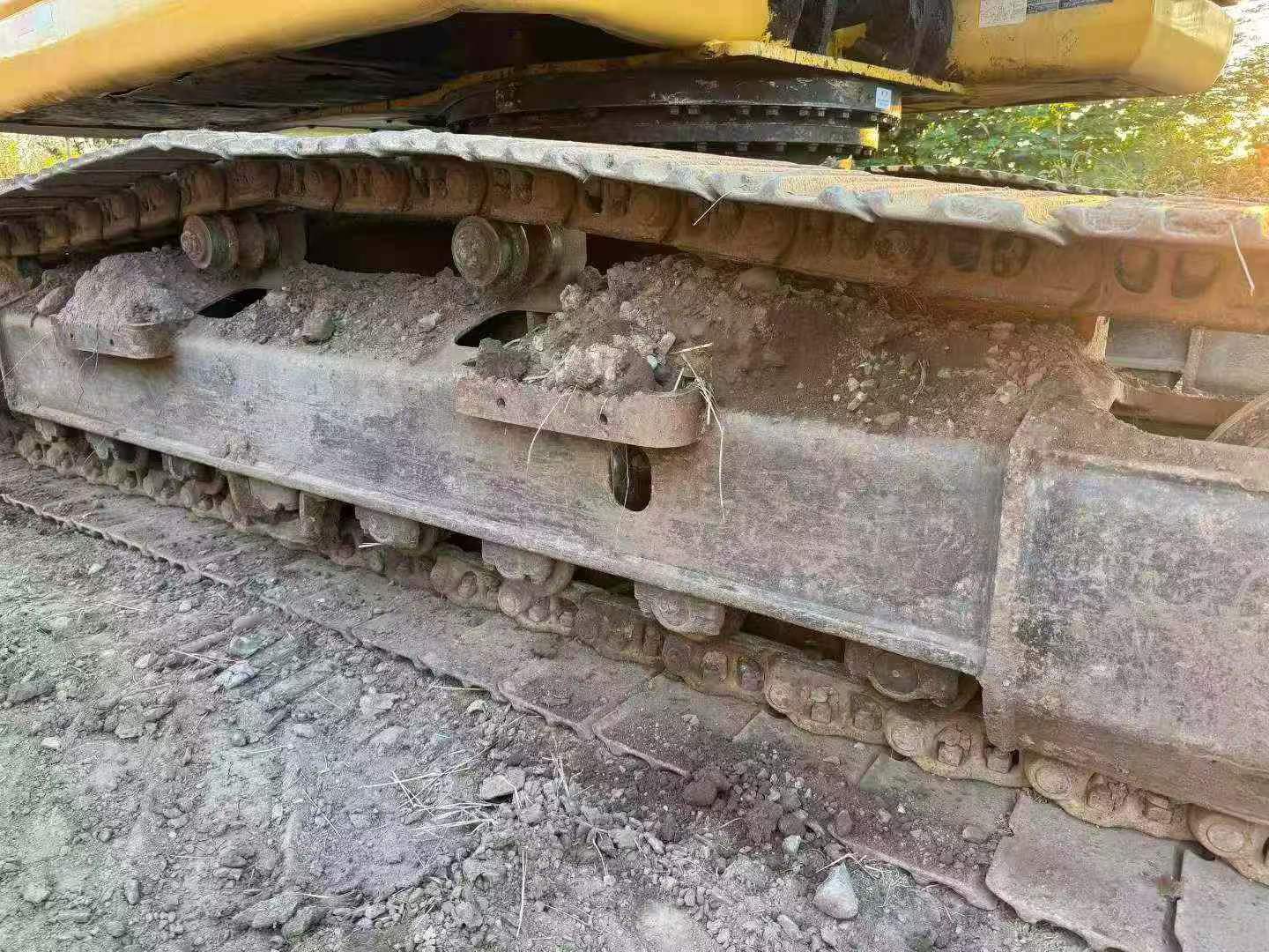 Buy Komatsu PC220 Used Excavator / 4