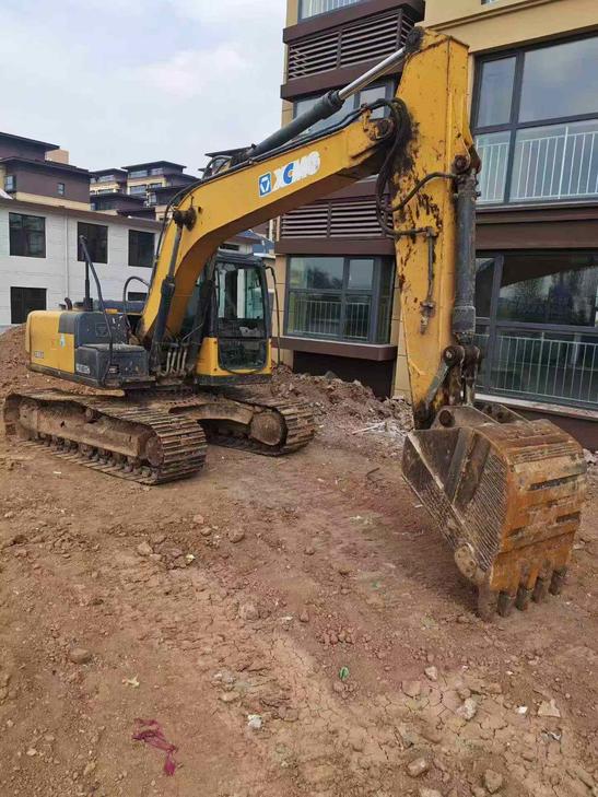 Buy XCMG LW150FV Used Excavator / 1
