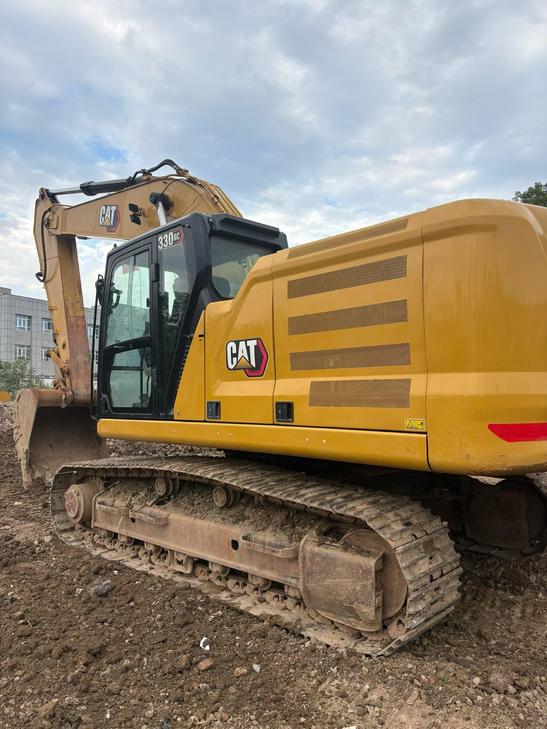 Buy Caterpillar 330B Used Excavator / 1