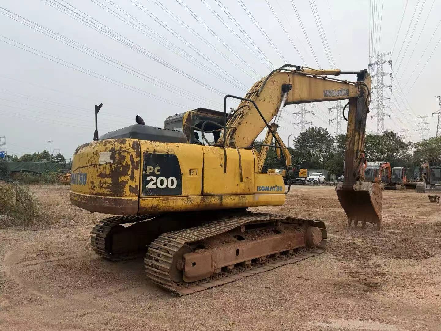 Buy Komatsu PC200-8 Used Excavator / 4