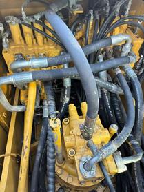 Купить Подержанный Экскаватор Caterpillar 323 / 6 Купить Подержанный Экскаватор Caterpillar 323 / 6