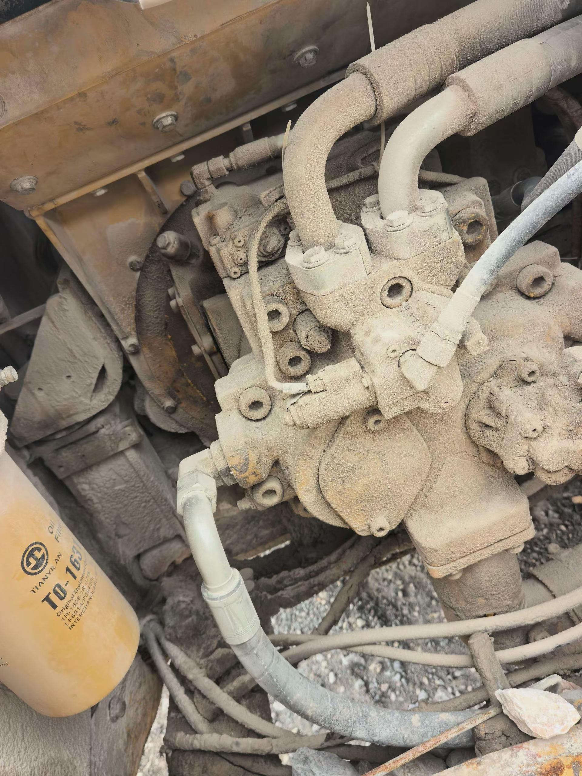 شراء حفارة Caterpillar 336E مستعملة / 3
